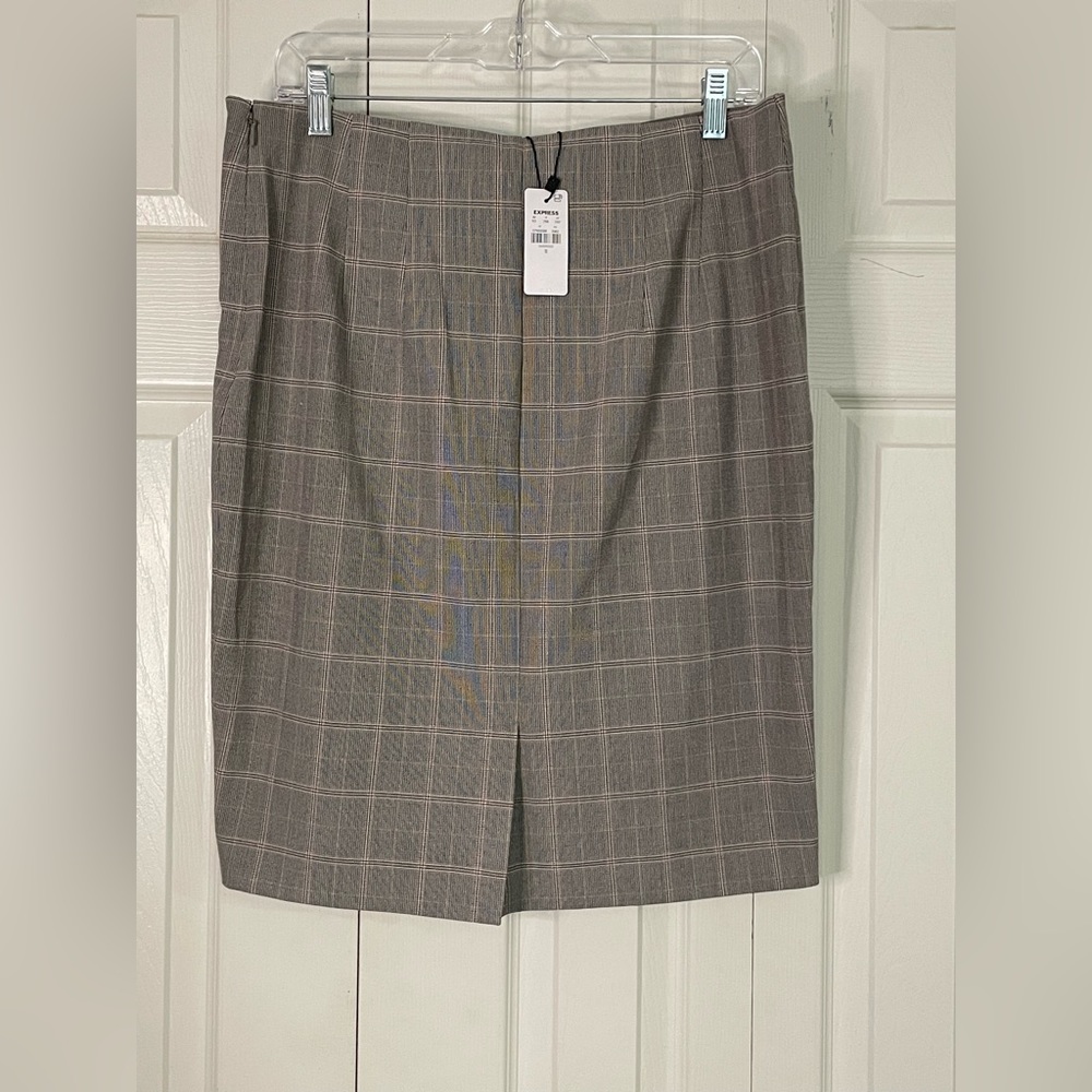 Express skirt.